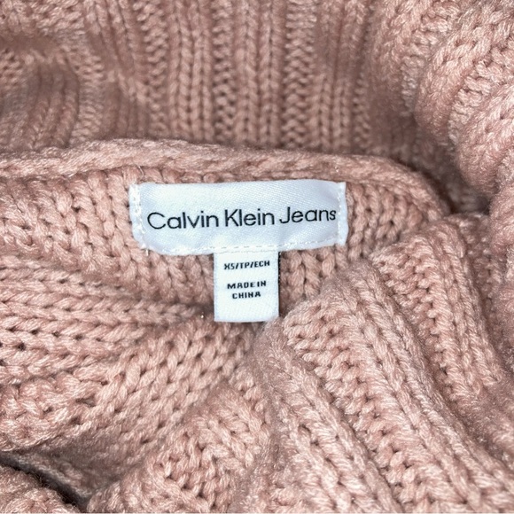 Calvin Klein Women’s Sweater Size XS | Stretchy Cropped Oversize | Cable Knit - Picture 6 of 11